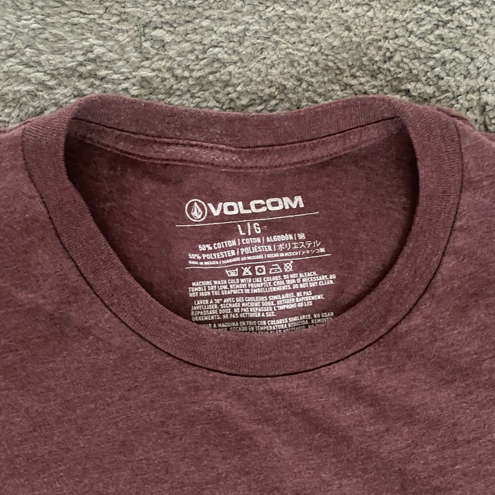 volcom tee - Picture 2 of 2